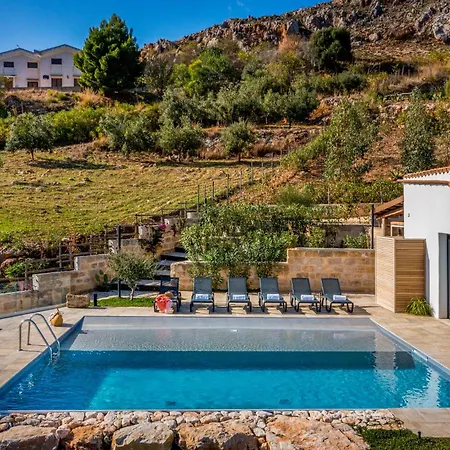 Pharus Villa