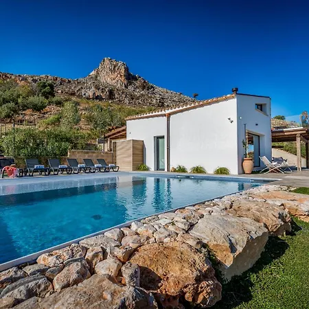Pharus Villa