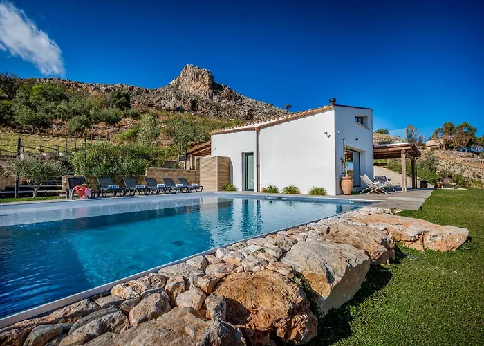 Pharus 빌라